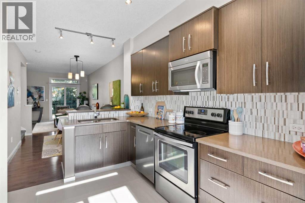229 Ascot Circle Sw, Calgary, Alberta  T3H 0X2 - Photo 11 - A2246425
