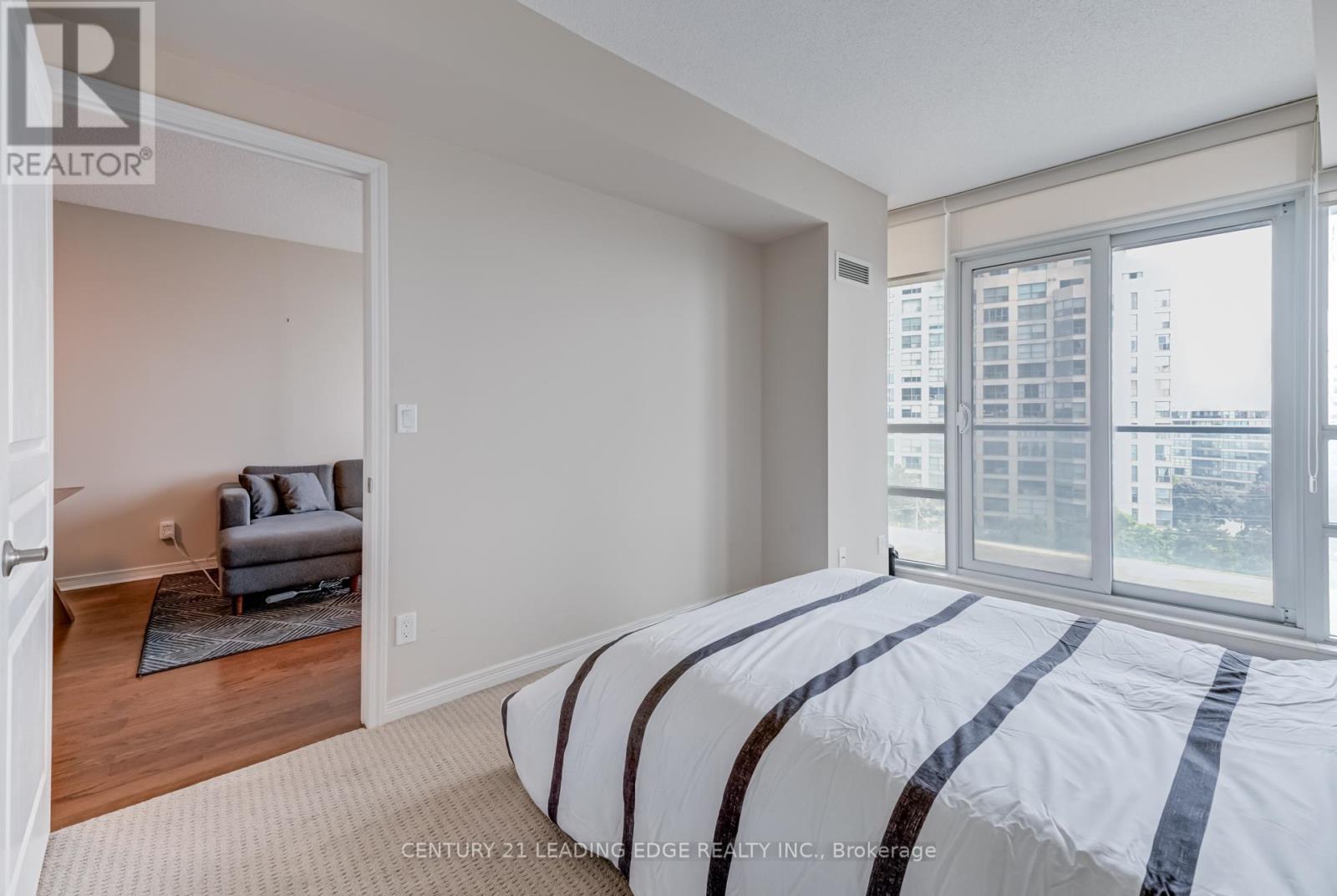 601 - 2240 Lake Shore Boulevard W, Toronto (Mimico), Ontario  M8V 1A5 - Photo 17 - W12368618