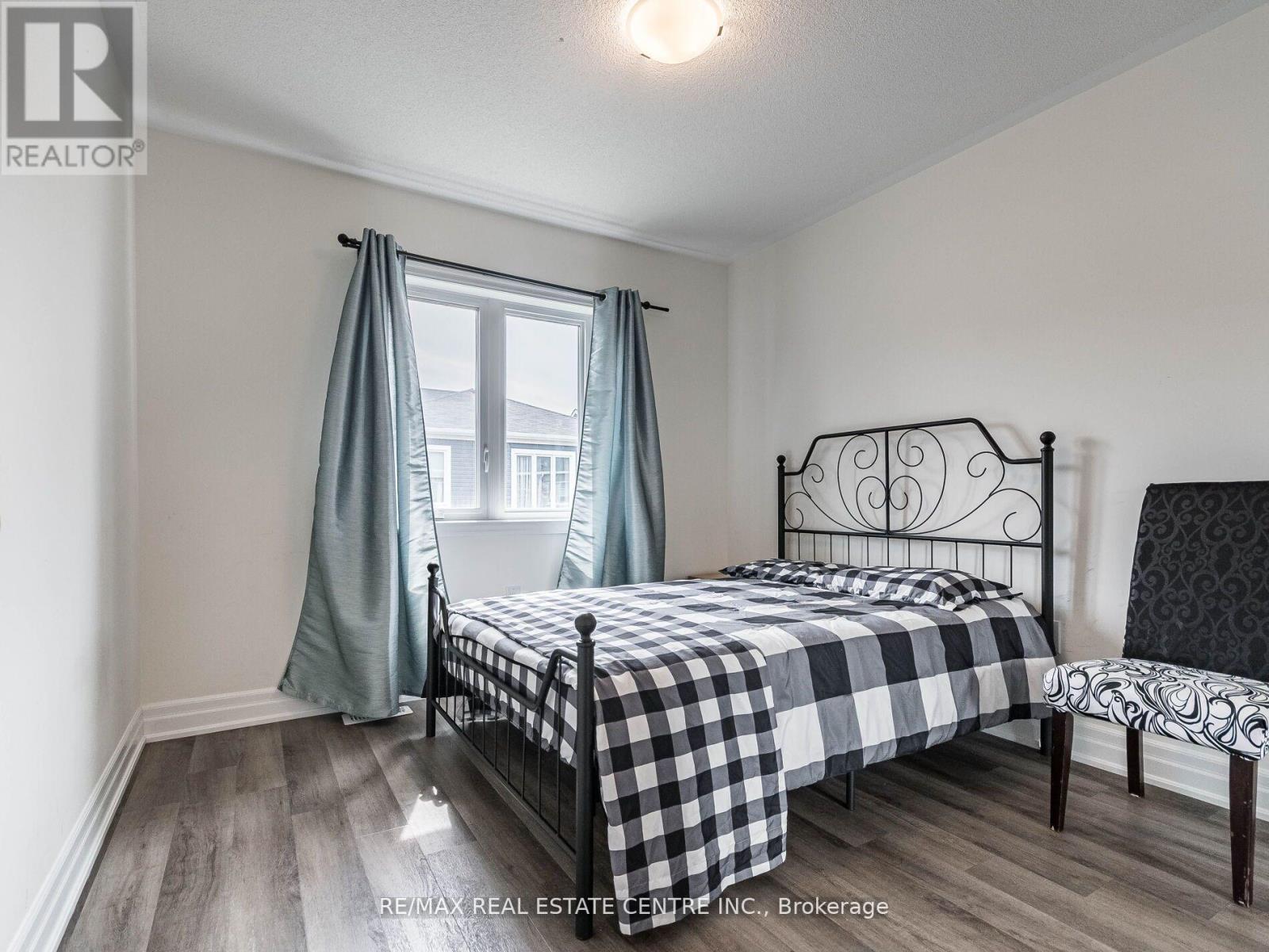 86 - 975 Whitlock Avenue, Milton, Ontario  L9E 1S9 - Photo 25 - W12368636