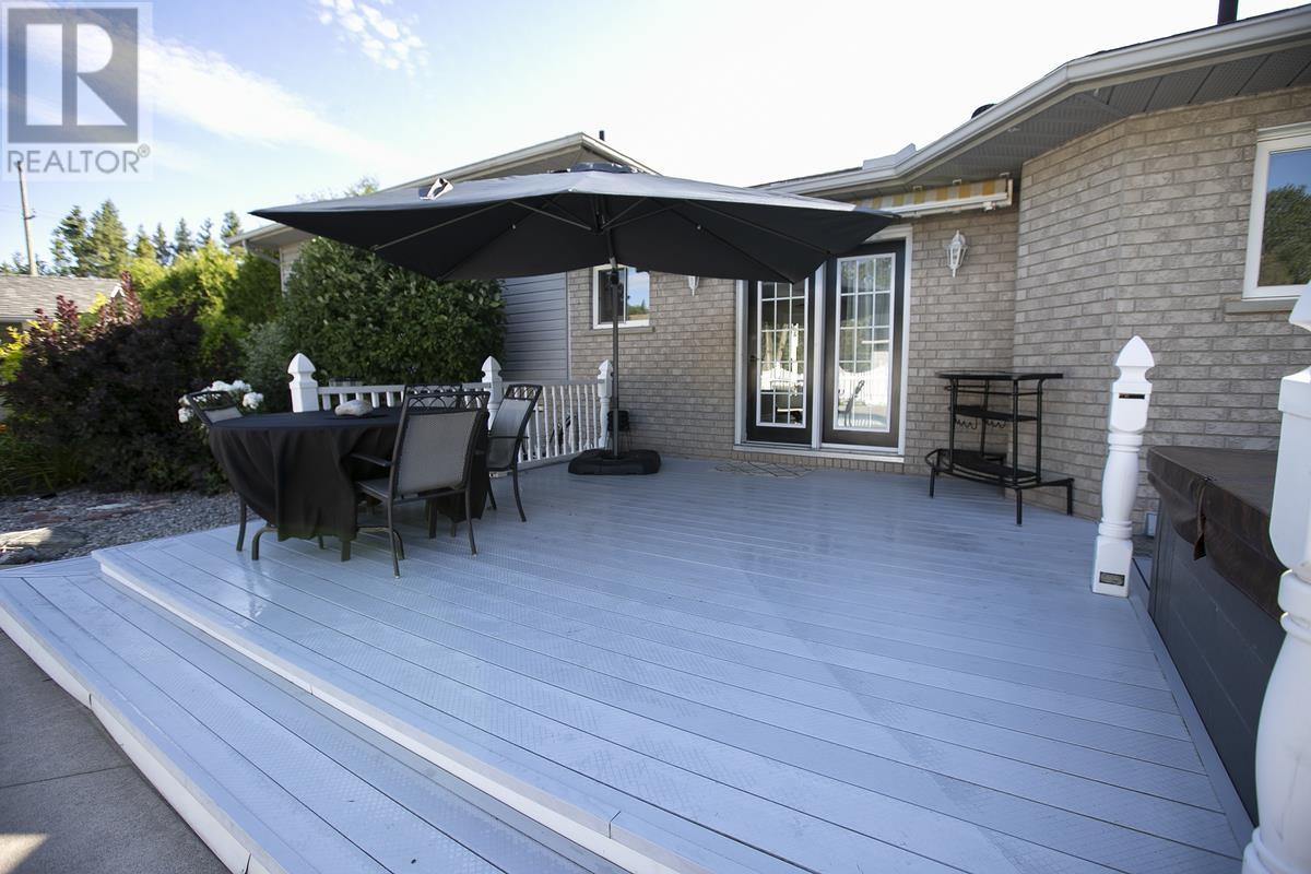 1033 Black Rd, Sault Ste. Marie, Ontario  P6A 6J8 - Photo 10 - SM252417