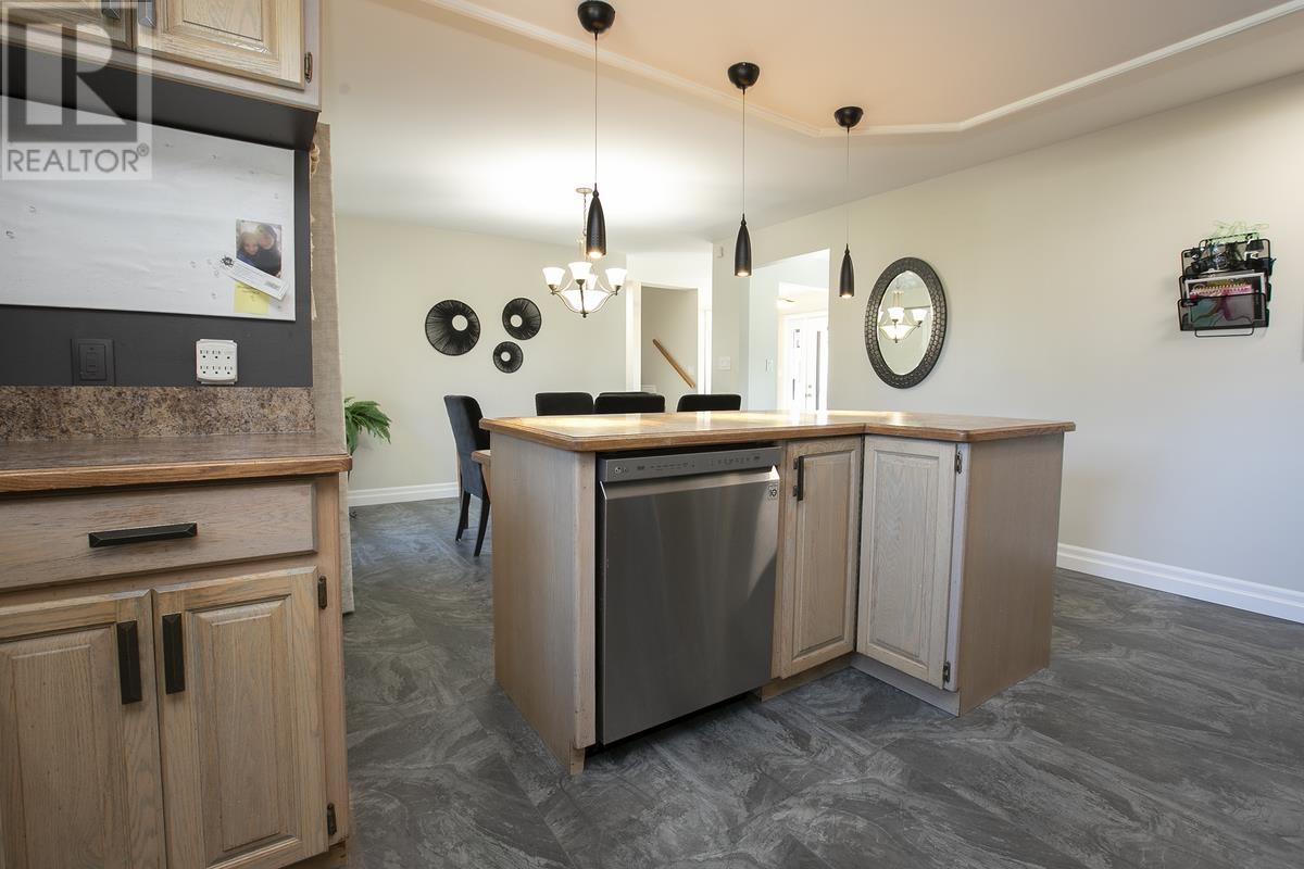 1033 Black Rd, Sault Ste. Marie, Ontario  P6A 6J8 - Photo 23 - SM252417