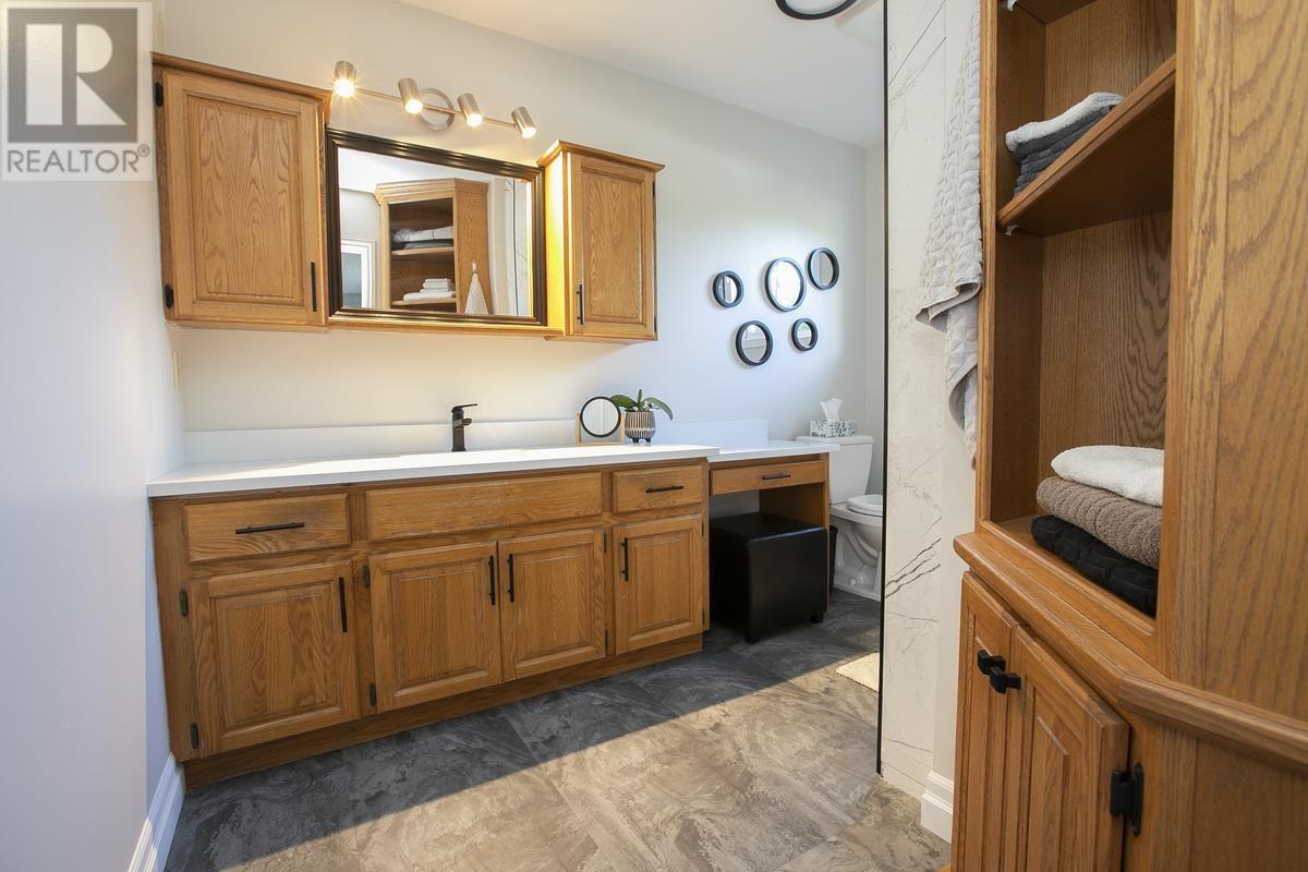 1033 Black Rd, Sault Ste. Marie, Ontario  P6A 6J8 - Photo 34 - SM252417