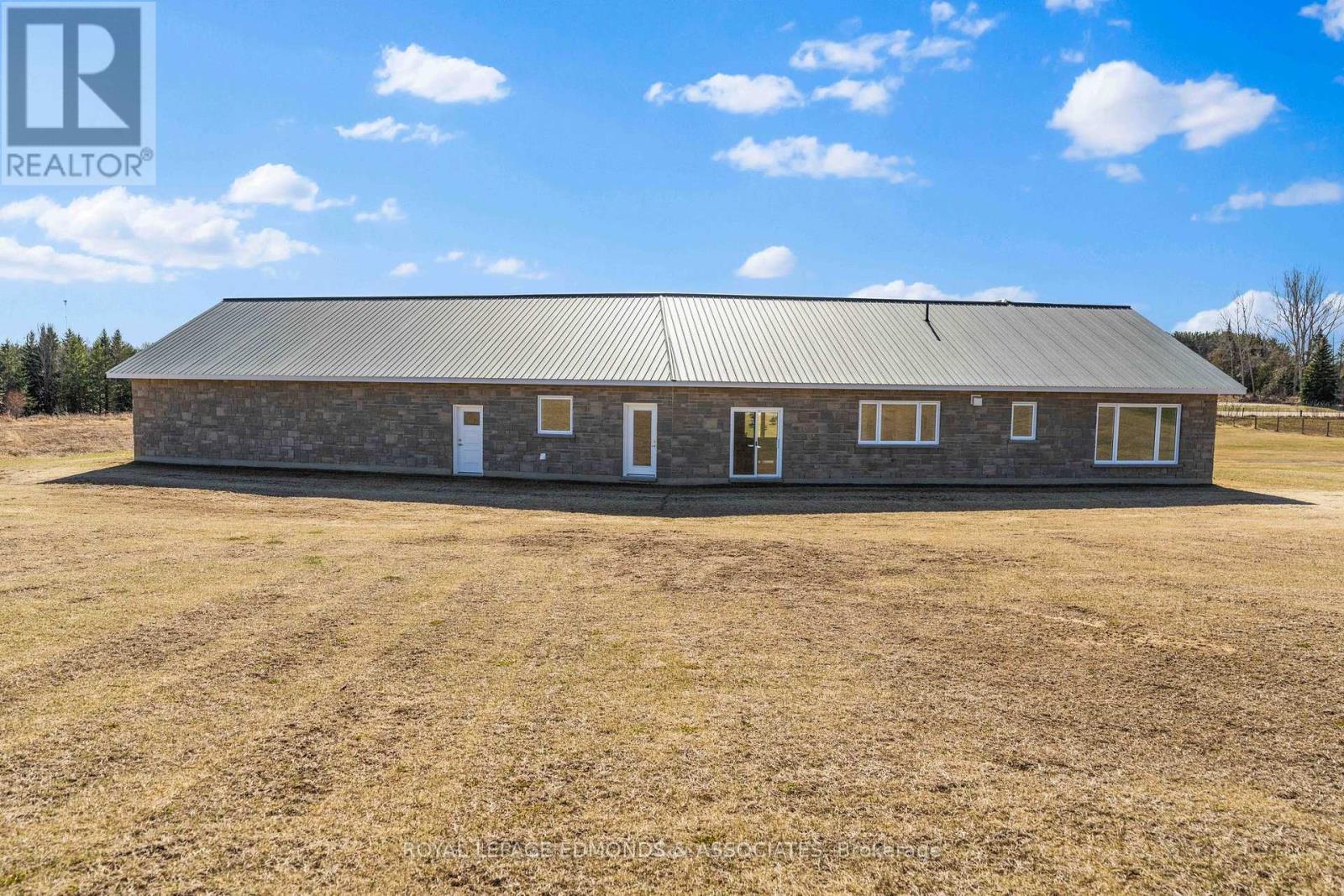 346 Foresters Falls Road, Whitewater Region, Ontario  K0J 1K0 - Photo 42 - X12368695