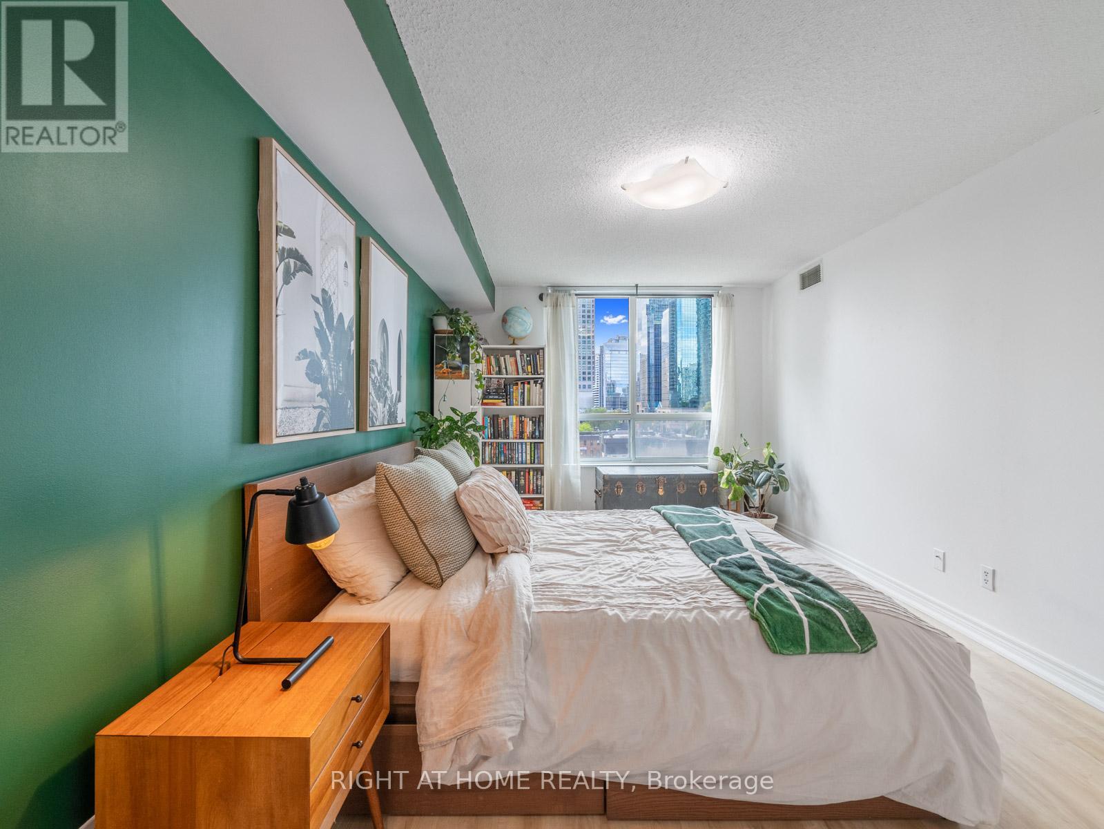 608 - 18 Parkview Avenue, Toronto, Ontario  M2N 7H7 - Photo 15 - C12368641