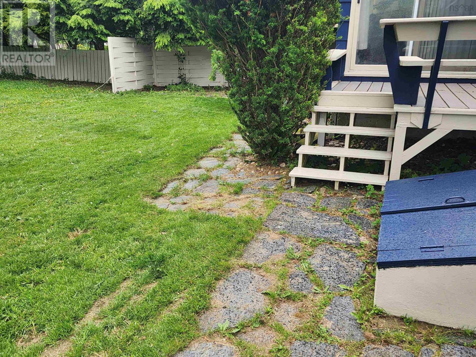 70 Victoria Road, Lunenburg, Nova Scotia  B0J 2C0 - Photo 41 - 202518020