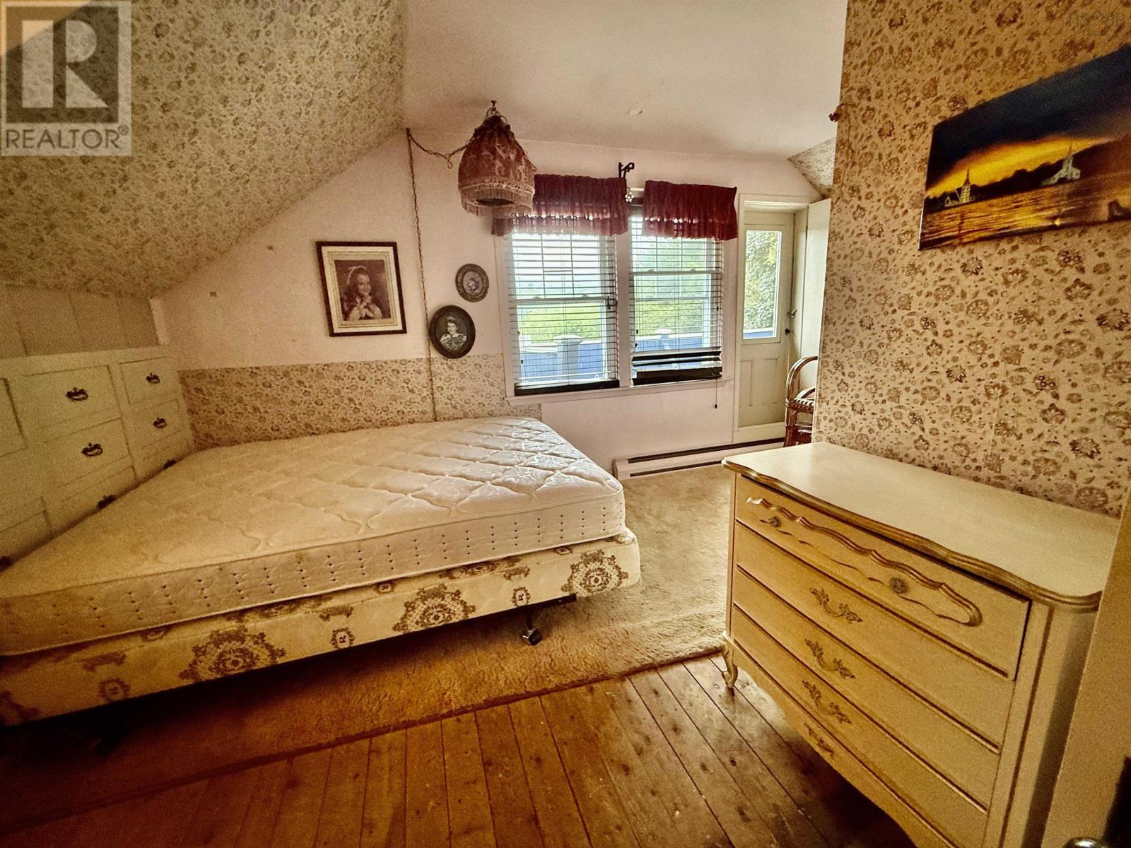 70 Victoria Road, Lunenburg, Nova Scotia  B0J 2C0 - Photo 32 - 202518020