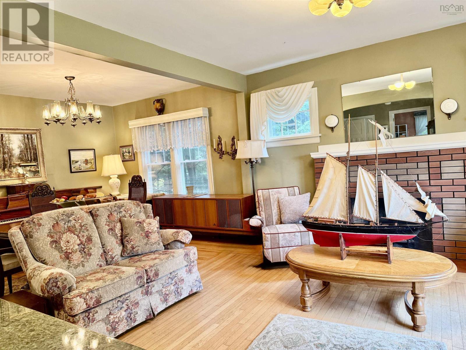 70 Victoria Road, Lunenburg, Nova Scotia  B0J 2C0 - Photo 15 - 202518020