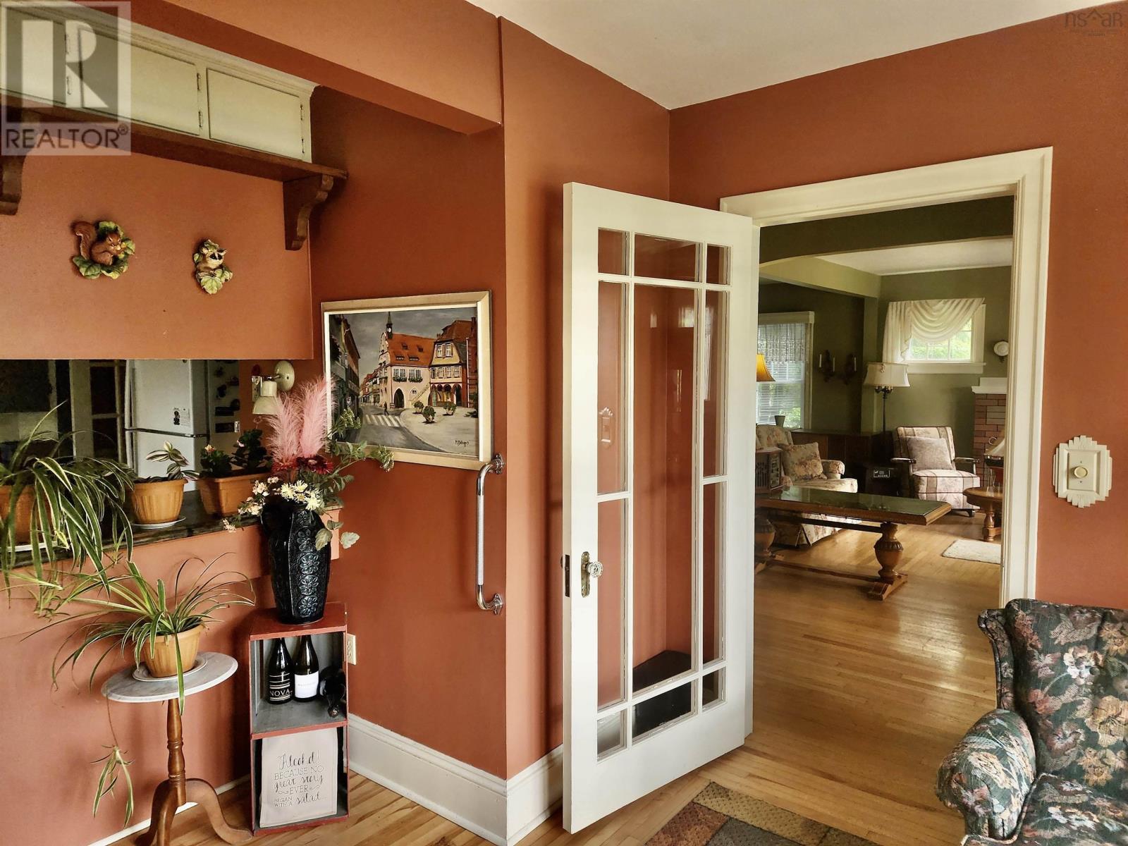 70 Victoria Road, Lunenburg, Nova Scotia  B0J 2C0 - Photo 23 - 202518020