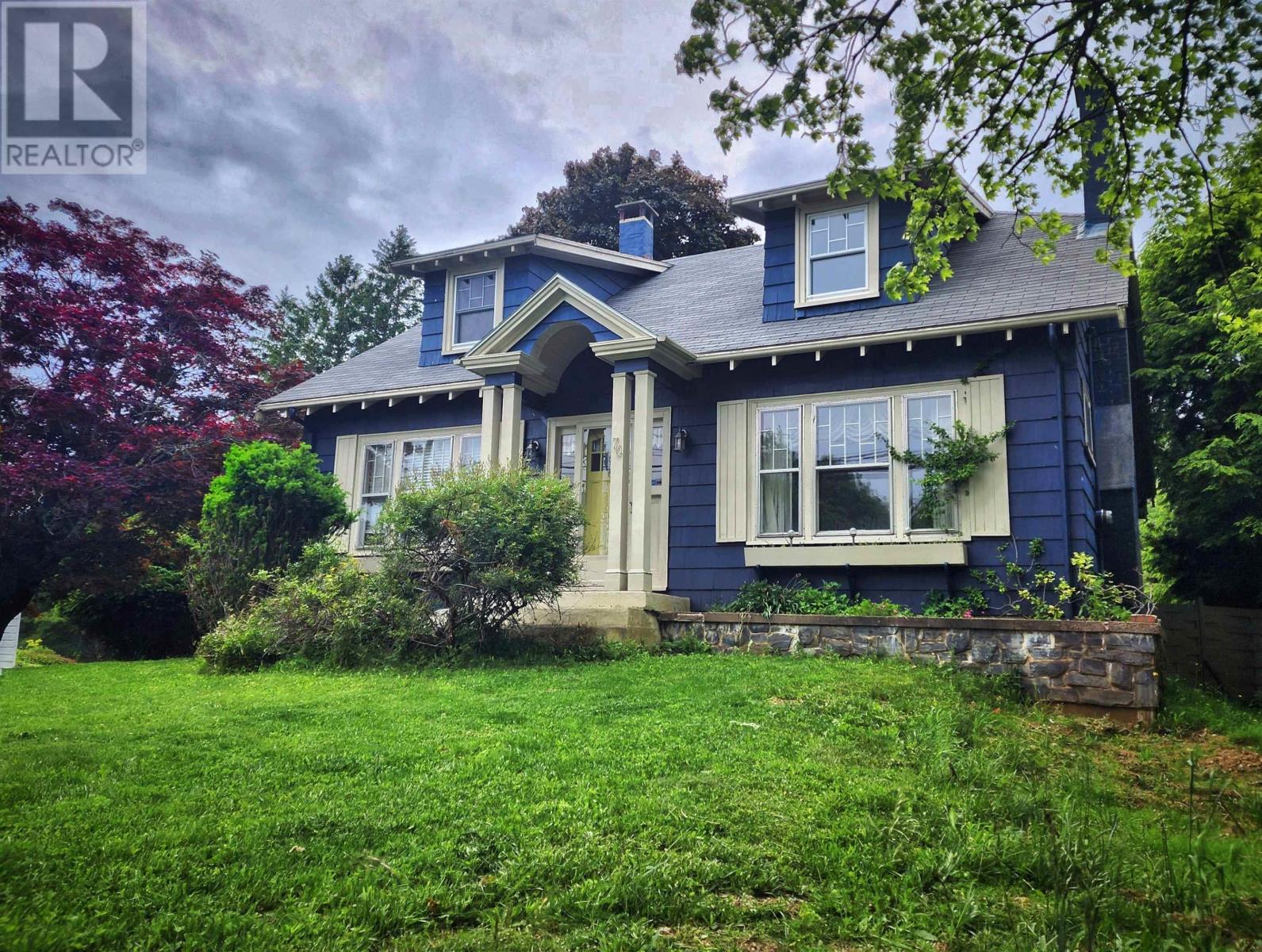 70 Victoria Road, Lunenburg, Nova Scotia