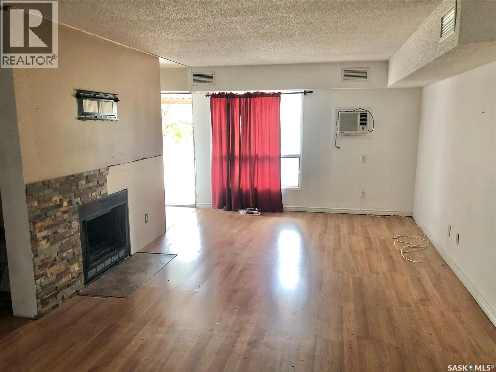 Property at 162 160 Gore PLACE image 2