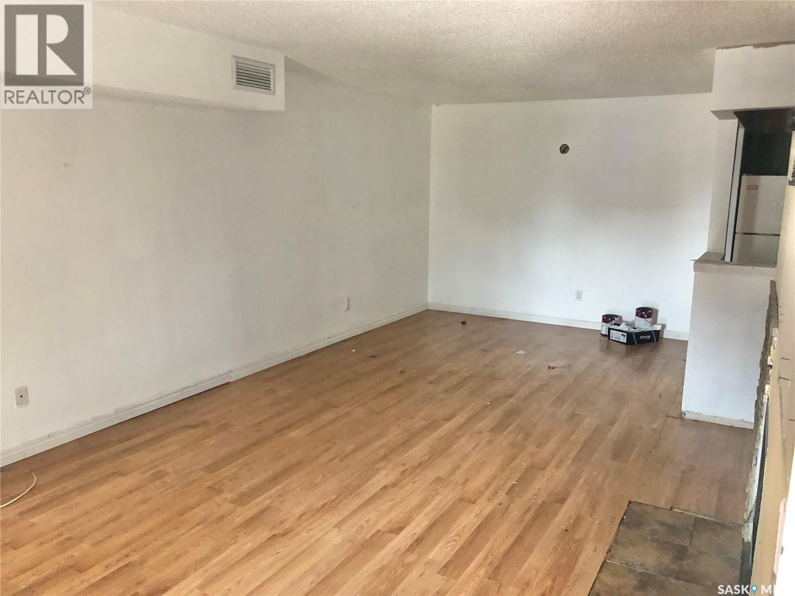 Property at 162 160 Gore PLACE image 3