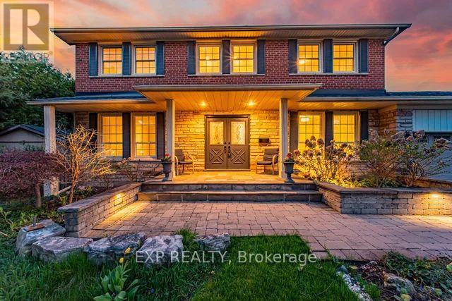 42 Hillside Drive, Brampton, Ontario  L6S 1A3 - Photo 5 - W12359949
