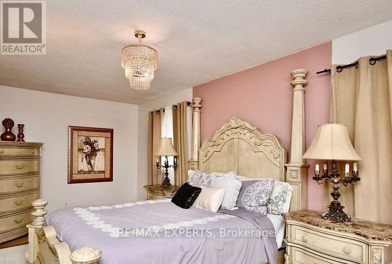 63 Barwick Drive, Barrie, Ontario  L4N 6Z5 - Photo 16 - S12368673