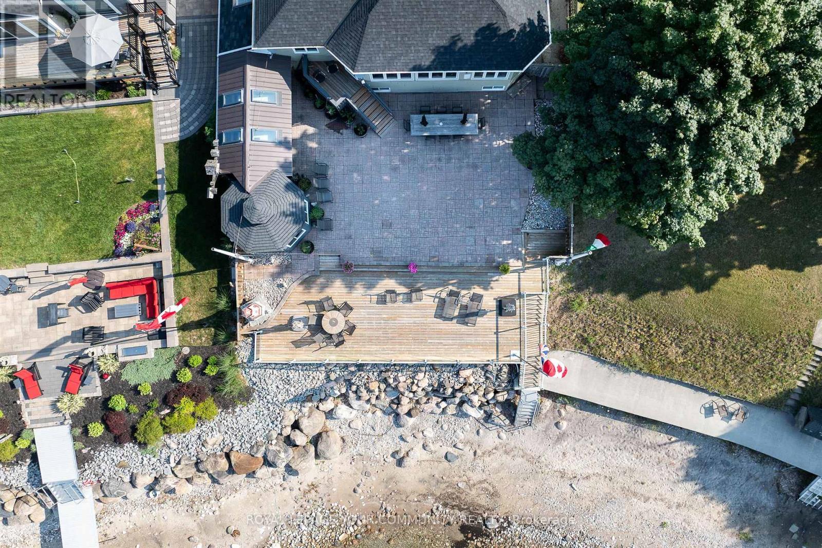 1834 Tiny Beaches Road S, Tiny, Ontario  L0L 1P1 - Photo 43 - S12368731