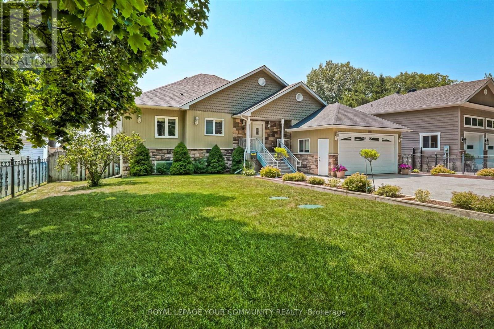1834 Tiny Beaches Road S, Tiny, Ontario  L0L 1P1 - Photo 5 - S12368731