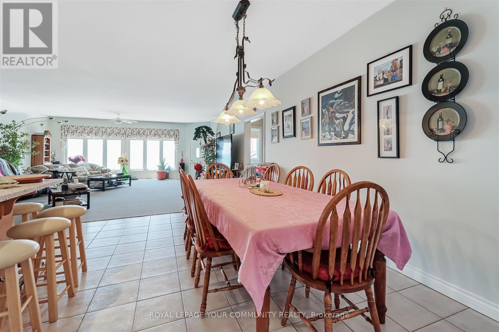 1834 Tiny Beaches Road S, Tiny, Ontario  L0L 1P1 - Photo 7 - S12368731