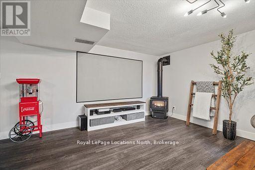 201 Beech Street, Clearview, Ontario  L0M 1S0 - Photo 20 - S12368750