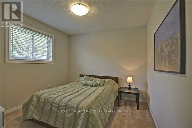 434 Marlatt Drive, Oakville, Ontario  L6H 5X5 - Photo 14 - W12368693