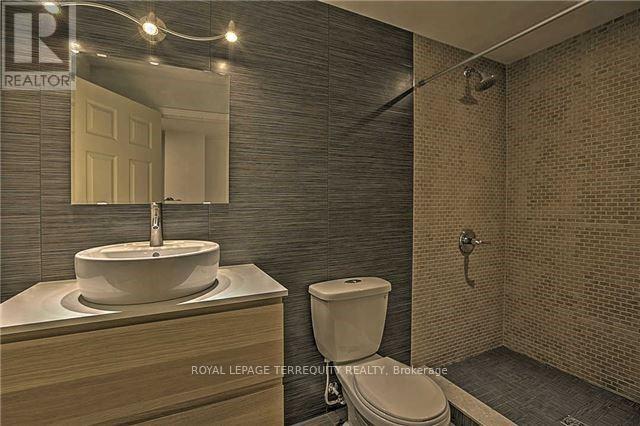 434 Marlatt Drive, Oakville, Ontario  L6H 5X5 - Photo 7 - W12368693