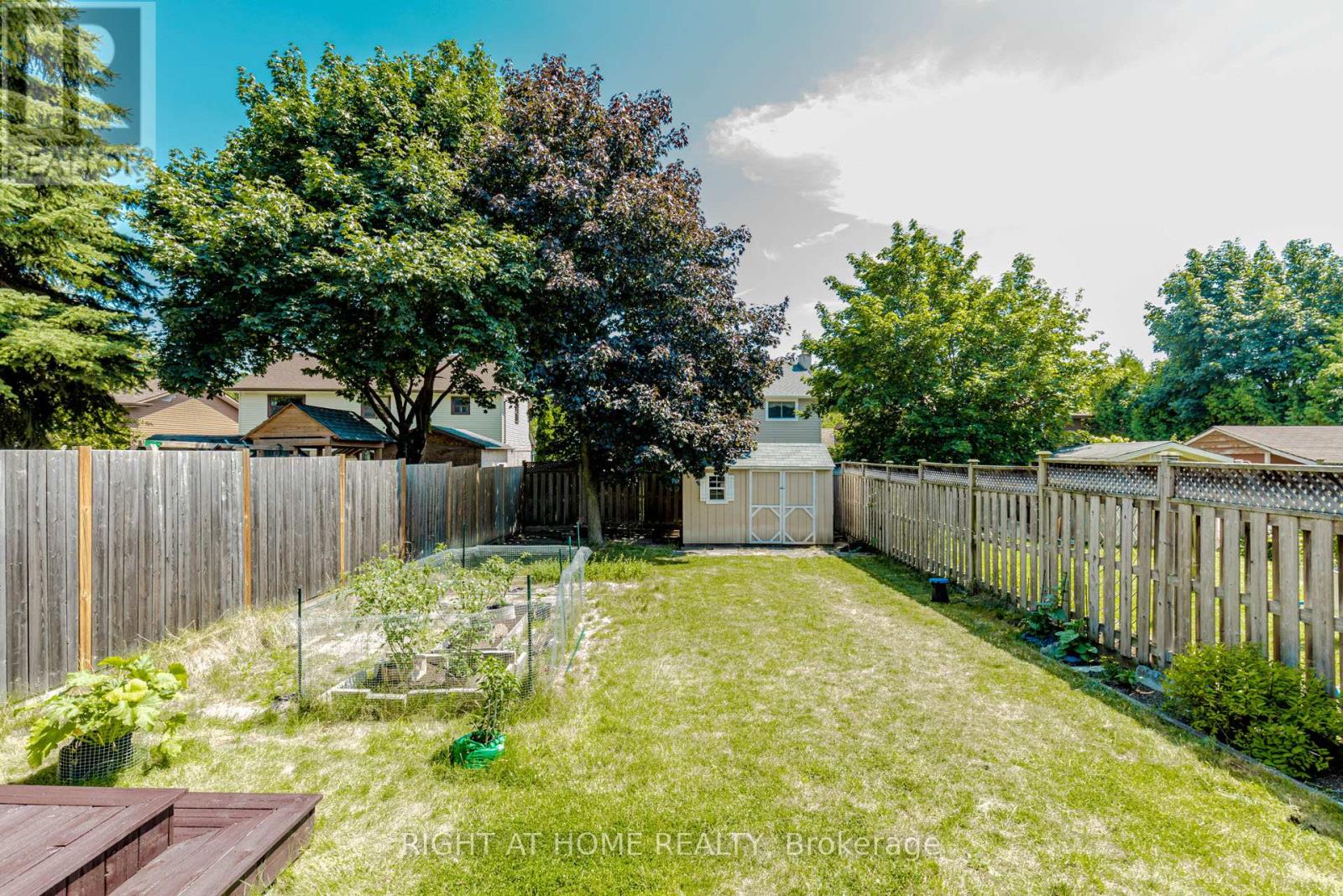 17 Garden Avenue, Brampton, Ontario  L6X 1M4 - Photo 50 - W12368707