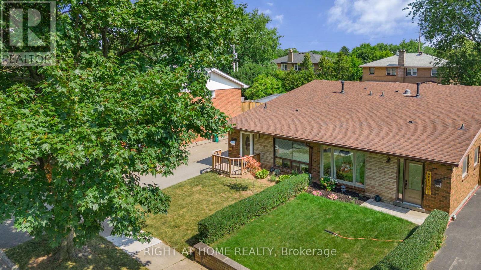 607 Turner Drive, Burlington, Ontario  L7L 2W8 - Photo 26 - W12368734