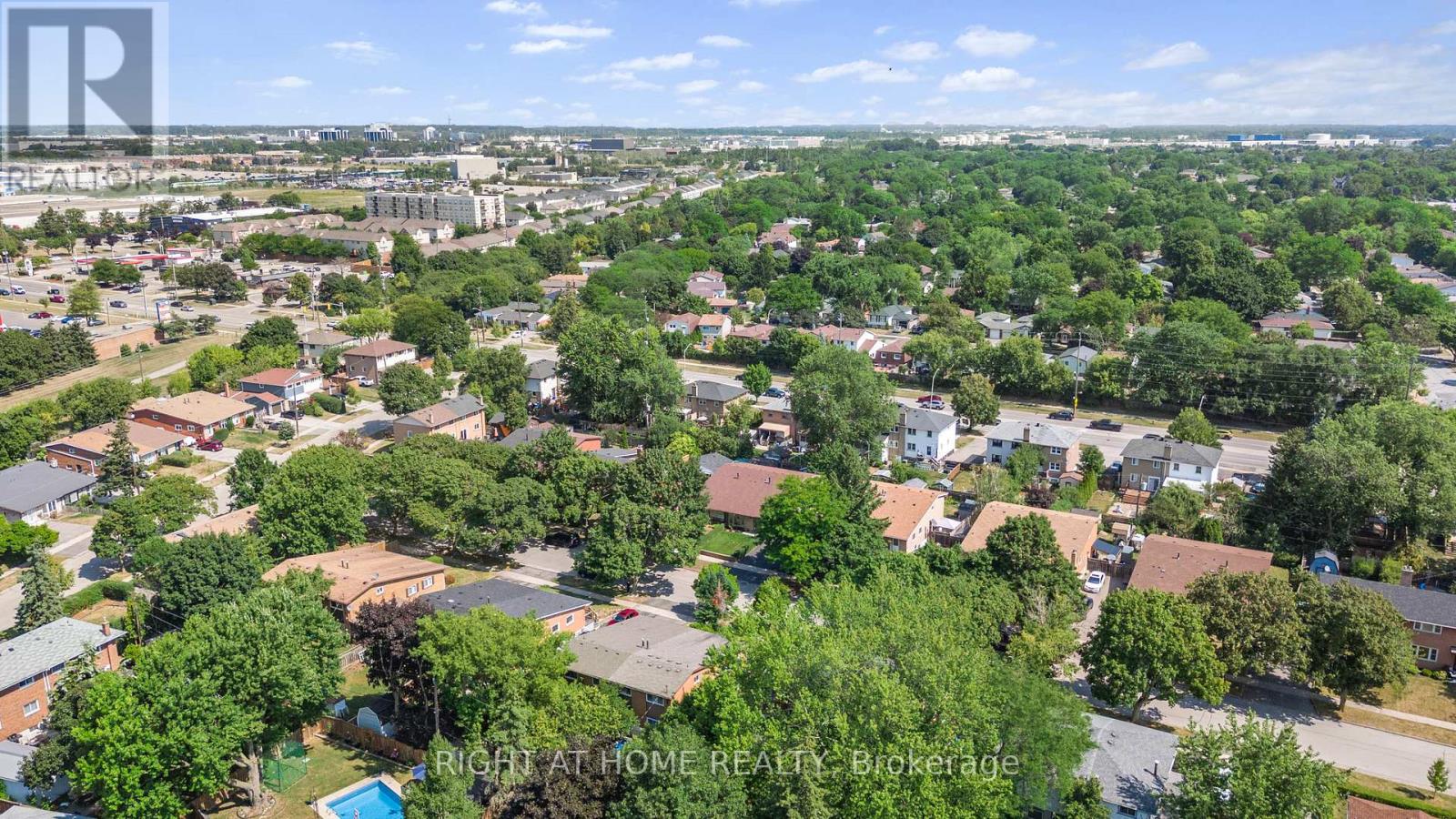 607 Turner Drive, Burlington, Ontario  L7L 2W8 - Photo 29 - W12368734