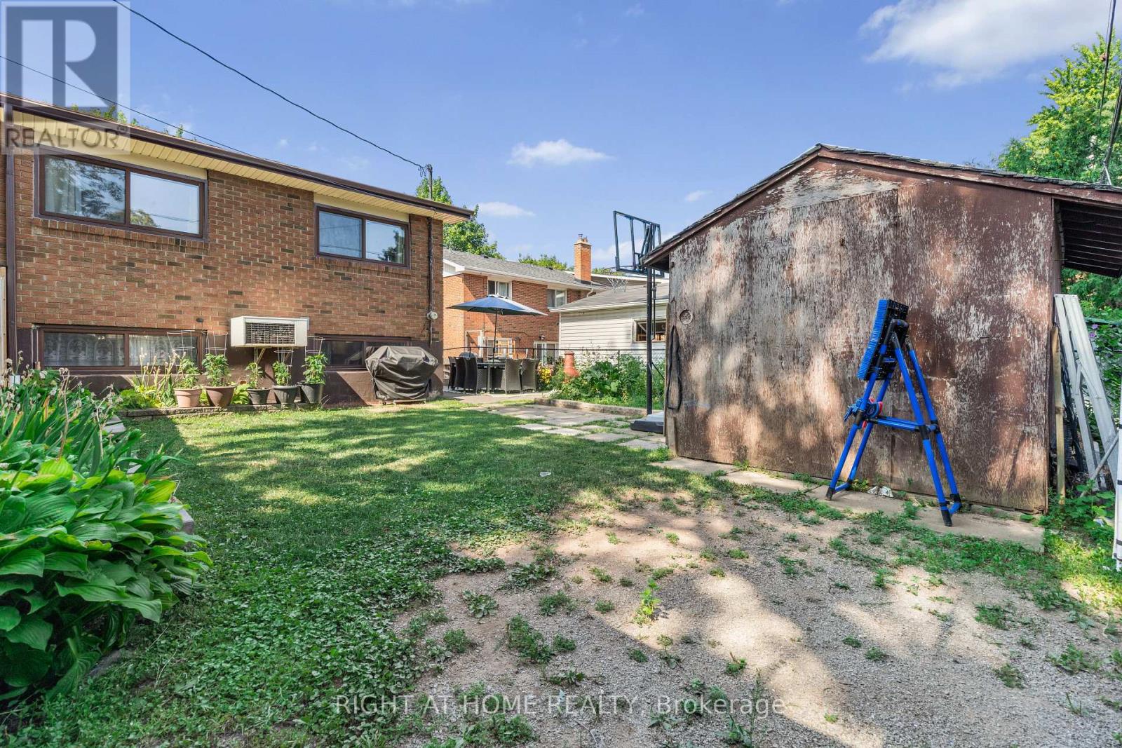 607 Turner Drive, Burlington, Ontario  L7L 2W8 - Photo 38 - W12368734