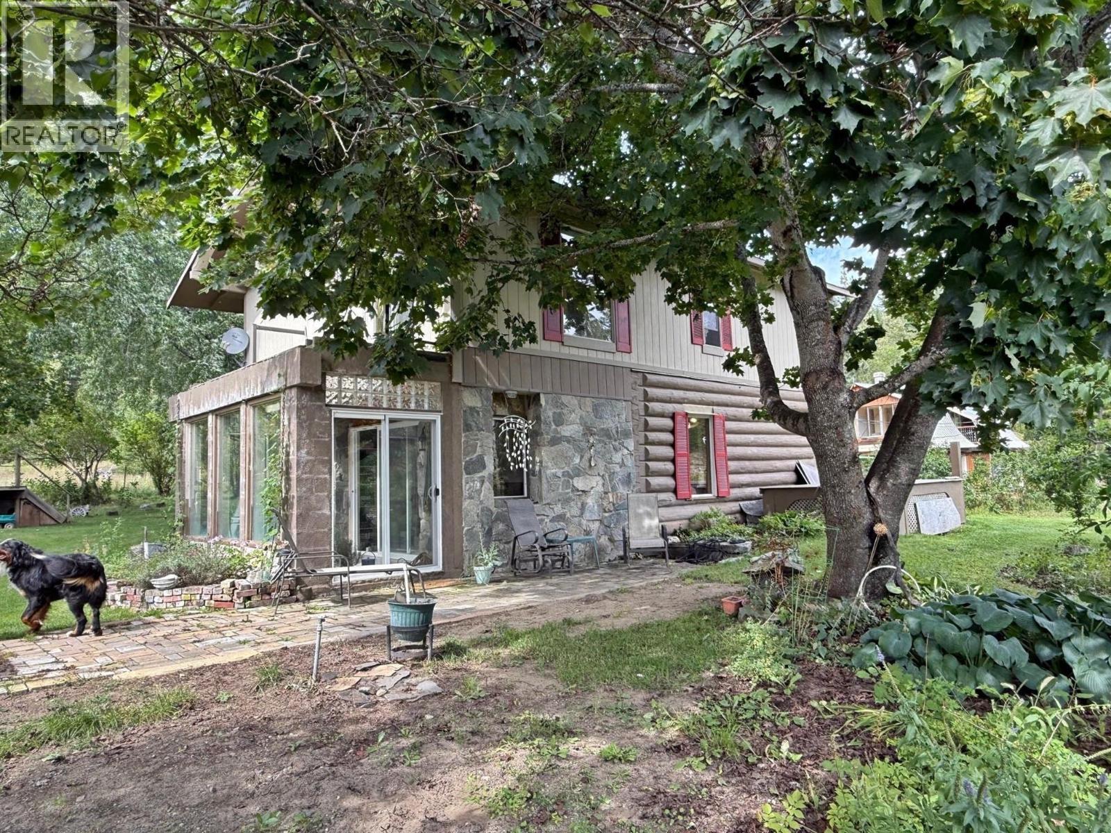 4187 McNab Road, little fort, British Columbia