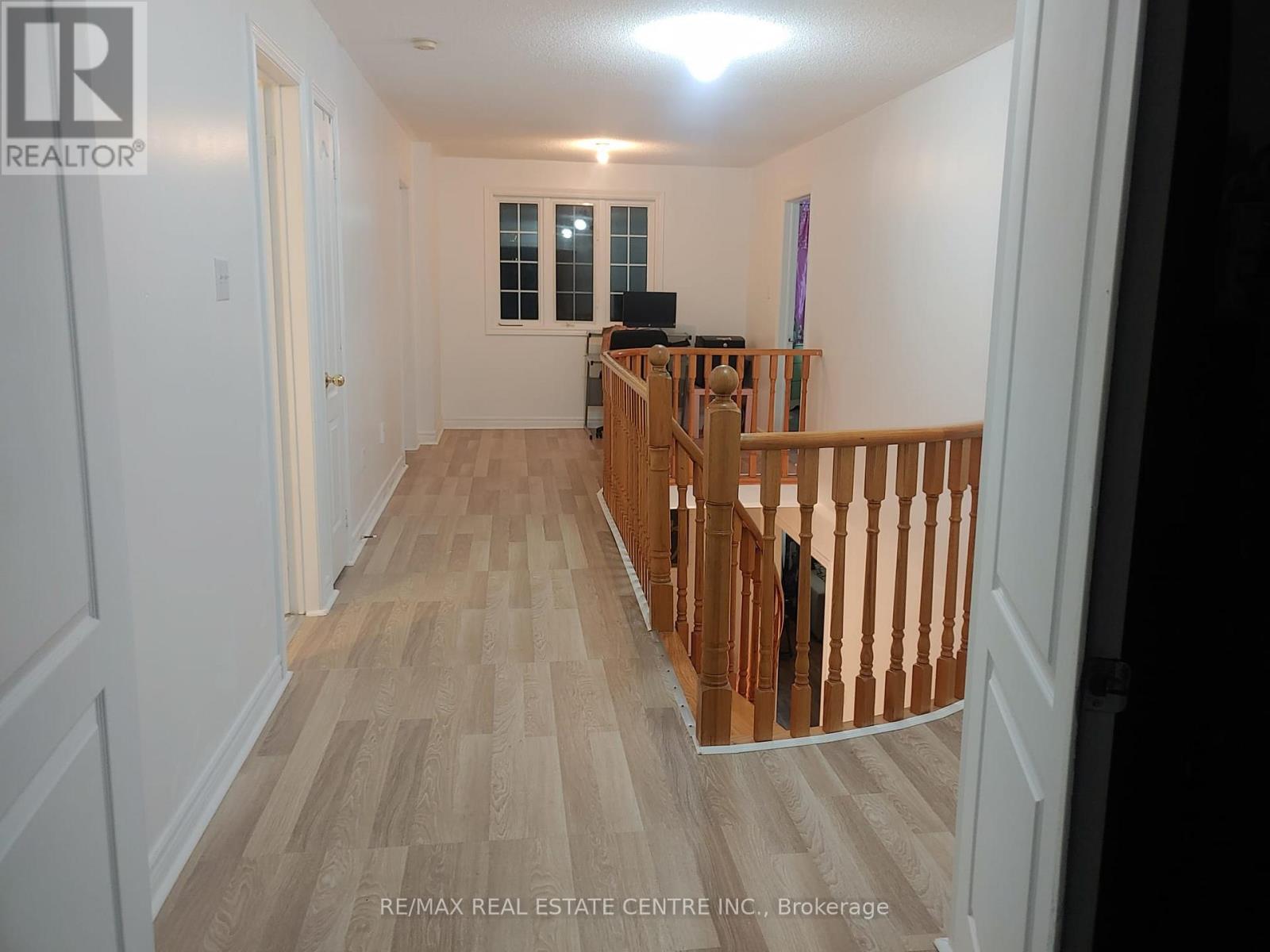 21 Sprucelands Avenue, Brampton, Ontario  L6R 1M5 - Photo 11 - W12350330