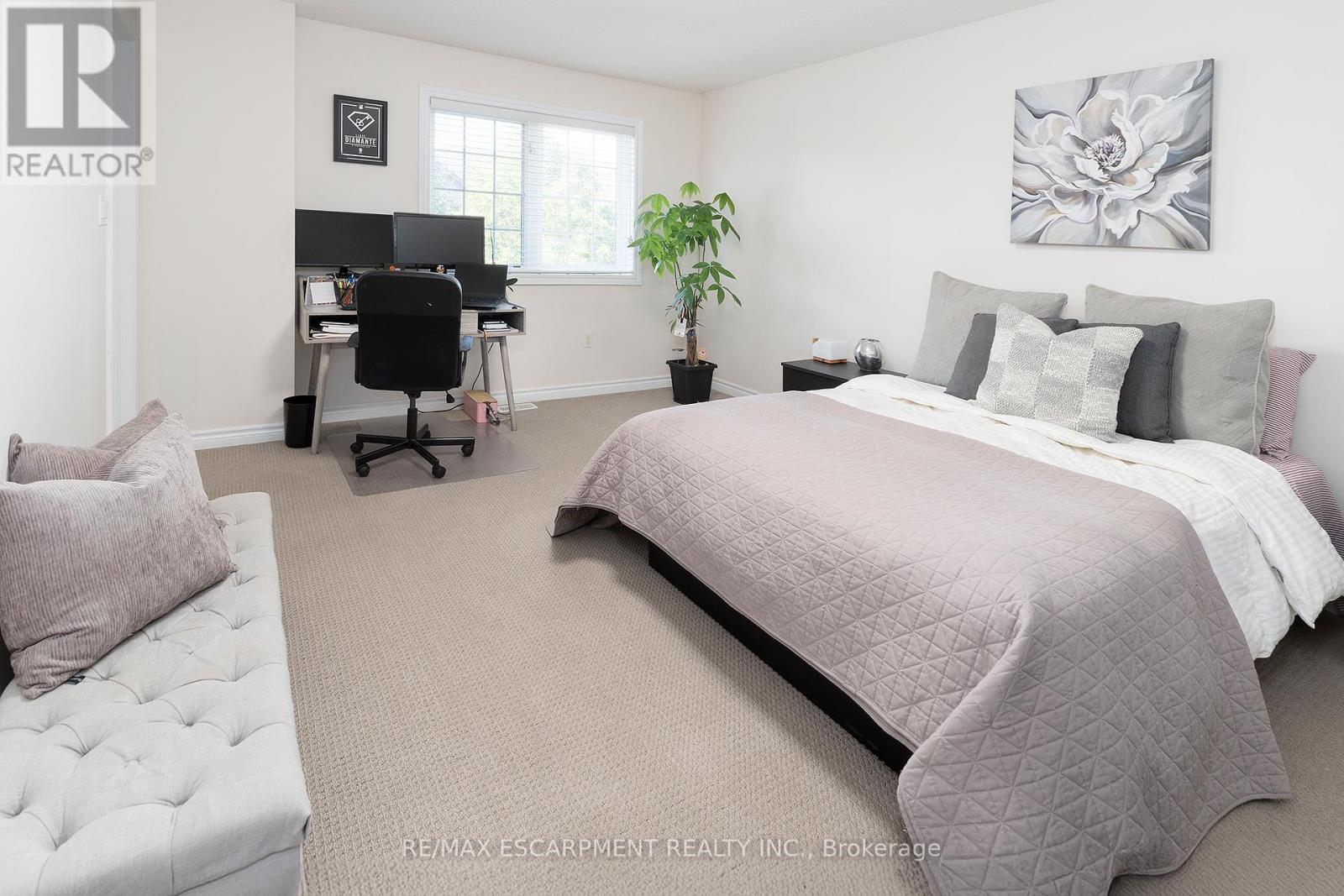 14 - 345 Glancaster Road, Hamilton, Ontario  L9G 3A4 - Photo 14 - X12368653