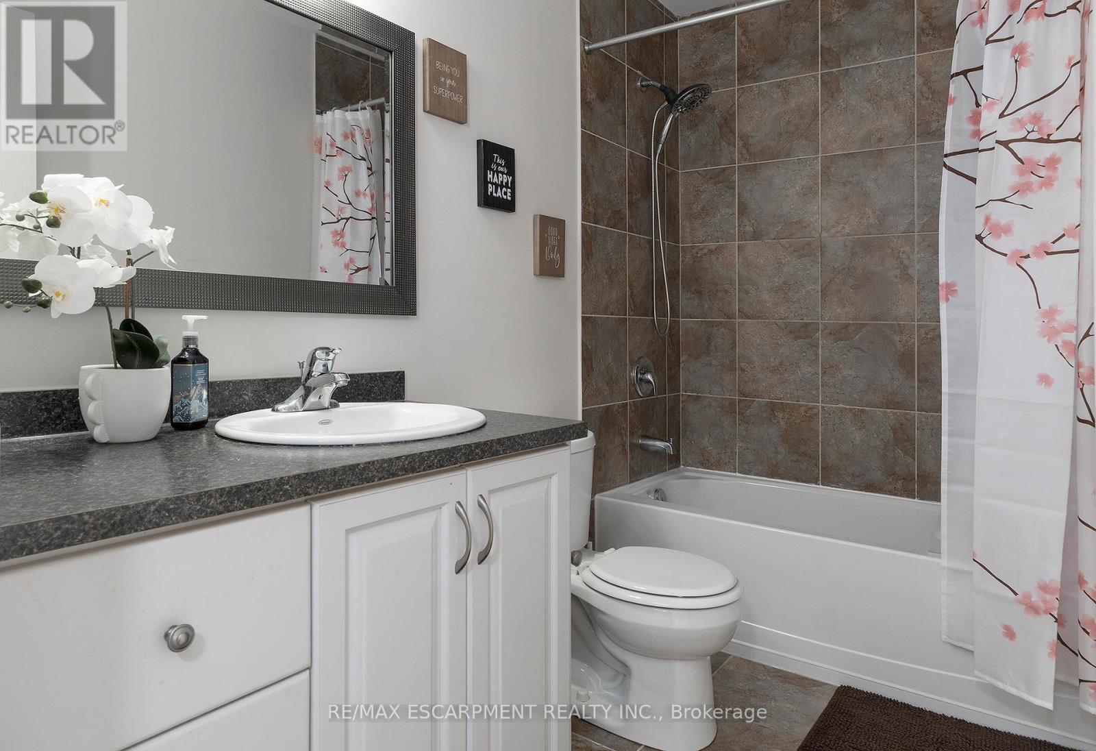 14 - 345 Glancaster Road, Hamilton, Ontario  L9G 3A4 - Photo 15 - X12368653
