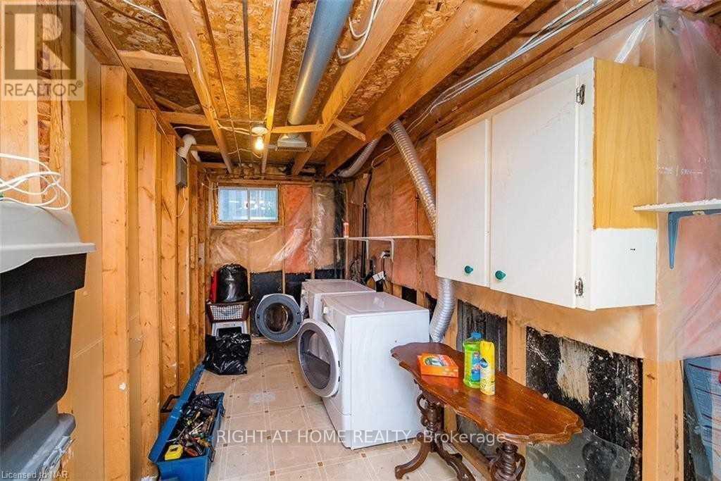 Bsmt - 3 Herrick Avenue, St. Catharines, Ontario  L2P 2S7 - Photo 12 - X12368739
