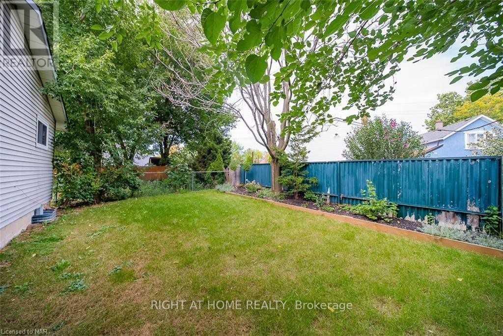 Bsmt - 3 Herrick Avenue, St. Catharines, Ontario  L2P 2S7 - Photo 15 - X12368739