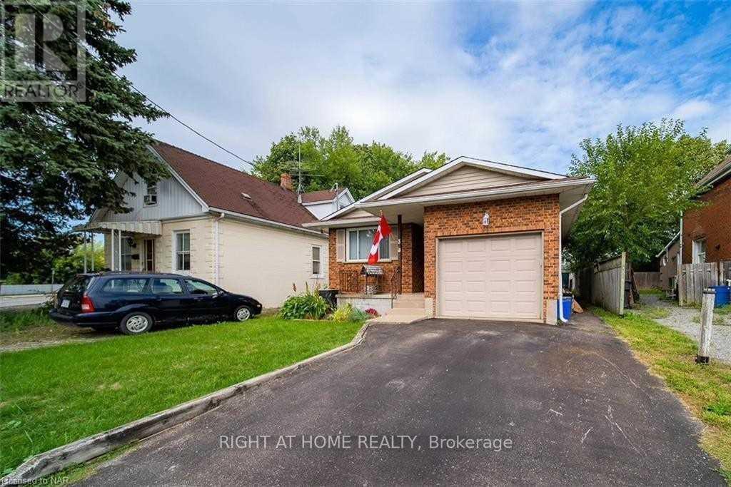 Bsmt - 3 Herrick Avenue, St. Catharines, Ontario  L2P 2S7 - Photo 2 - X12368739