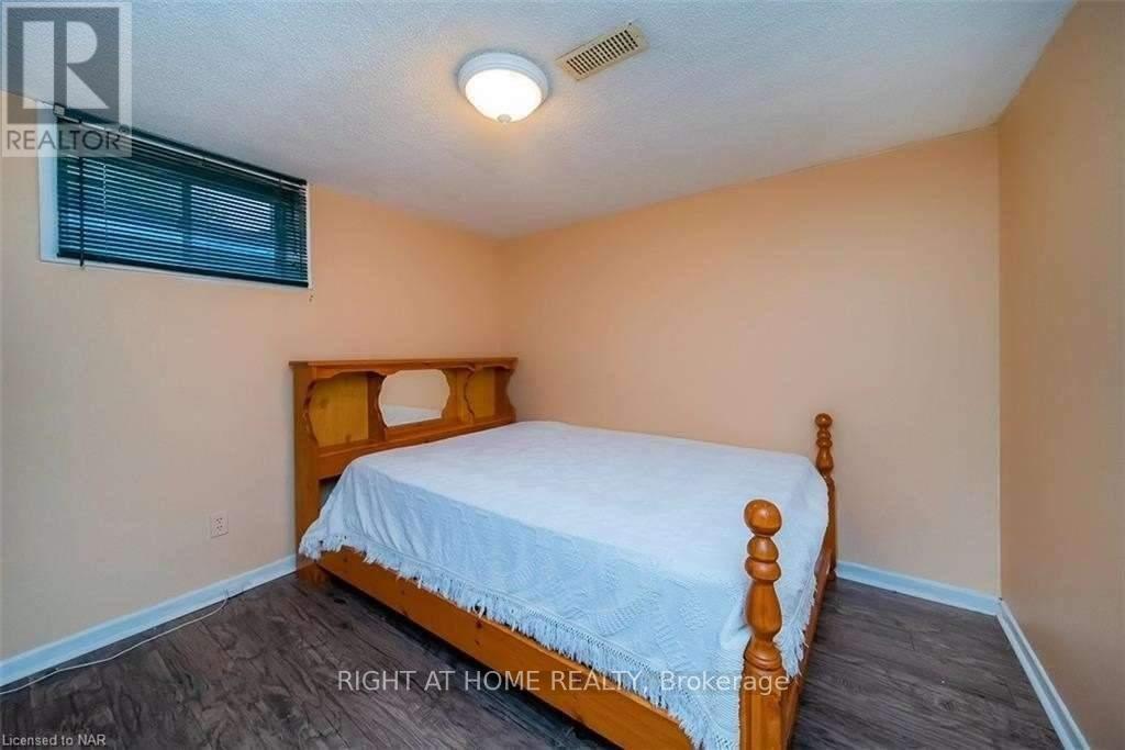 Bsmt - 3 Herrick Avenue, St. Catharines, Ontario  L2P 2S7 - Photo 9 - X12368739