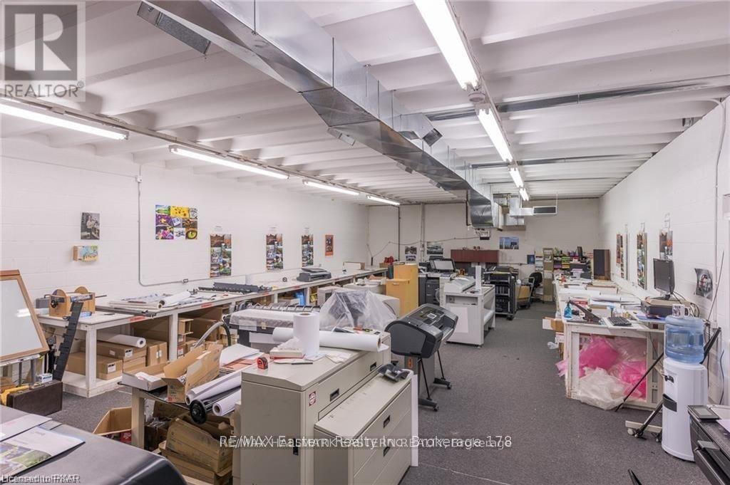 71 Princess Street, Peterborough, Ontario K9J 2A8 - Photo 13 - X12355006