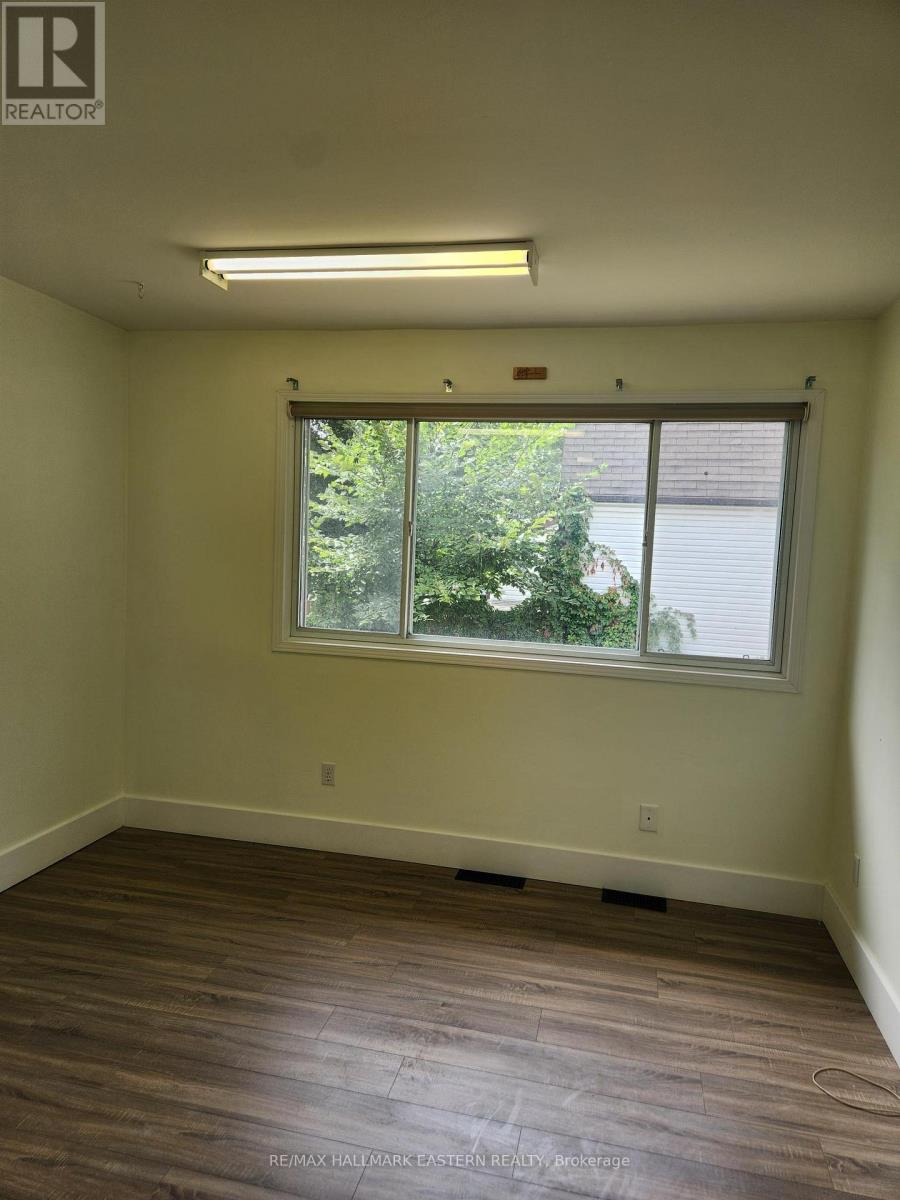 71 Princess Street, Peterborough, Ontario K9J 2A8 - Photo 10 - X12355006