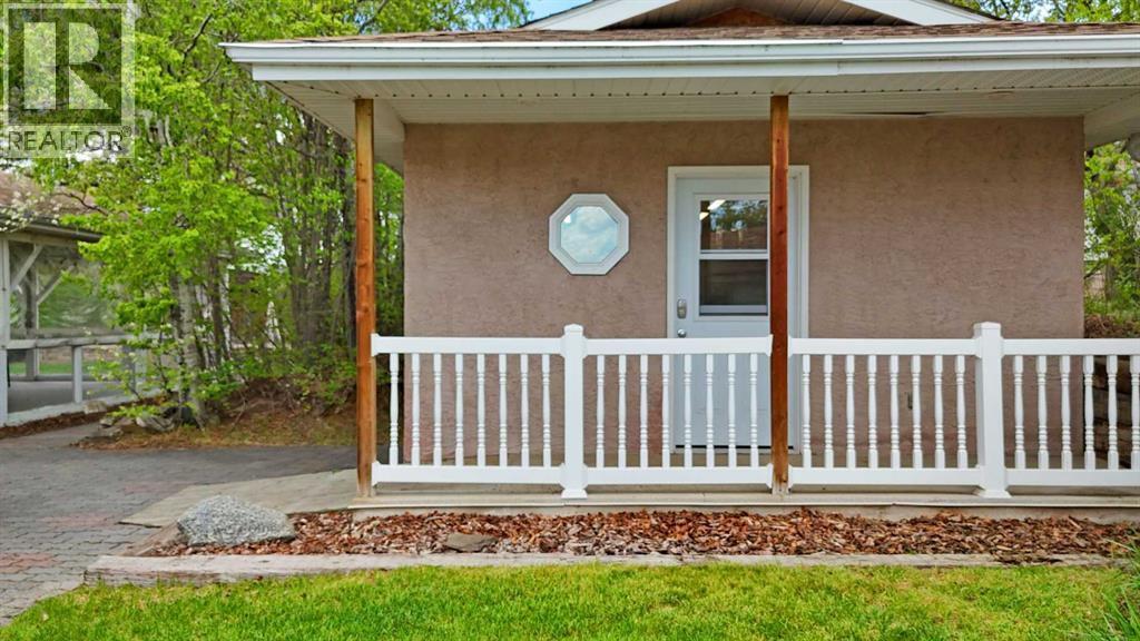 39145 Hwy 20 Highway, Sylvan Lake, Alberta  T4S 1S6 - Photo 37 - A2222165