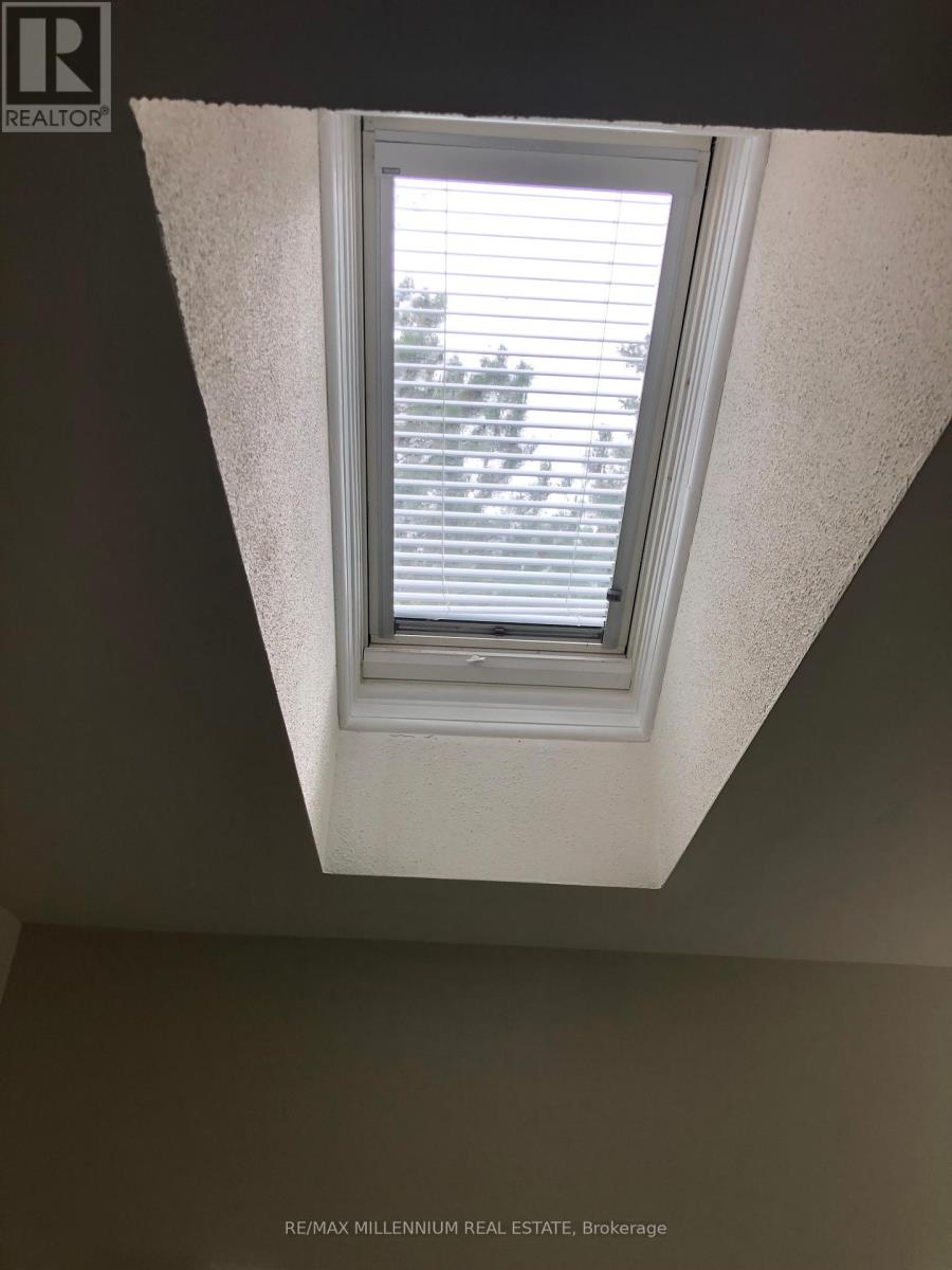4146 Wheelwright Crescent, Mississauga, Ontario  L5L 2X6 - Photo 26 - W12367504