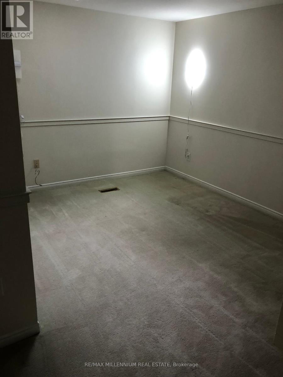 4146 Wheelwright Crescent, Mississauga, Ontario  L5L 2X6 - Photo 25 - W12367504