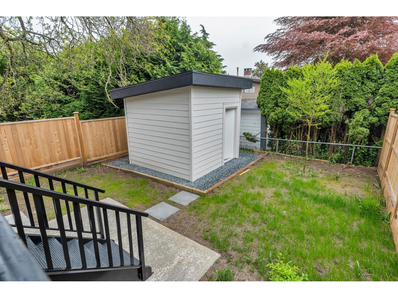15570 Oxenham Avenue, White Rock, British Columbia  V4B 2J3 - Photo 20 - R3040405