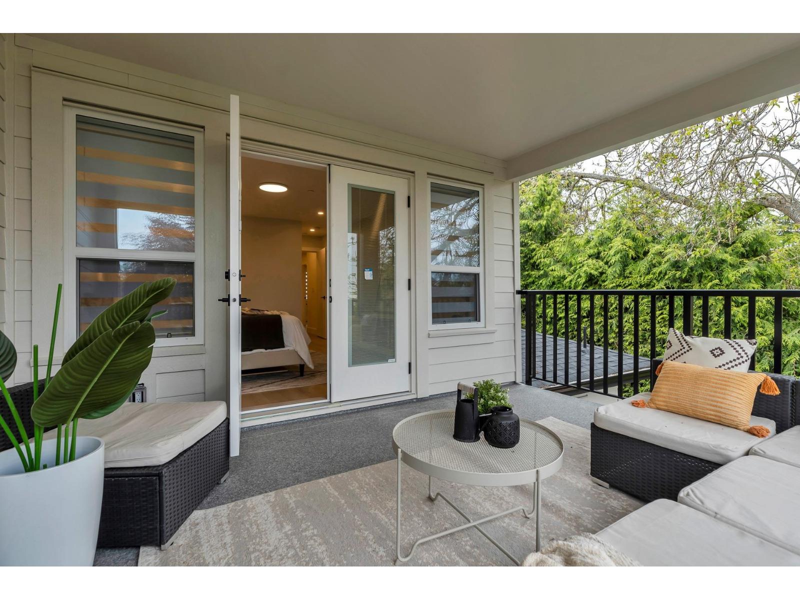 15570 Oxenham Avenue, White Rock, British Columbia  V4B 2J3 - Photo 23 - R3040405