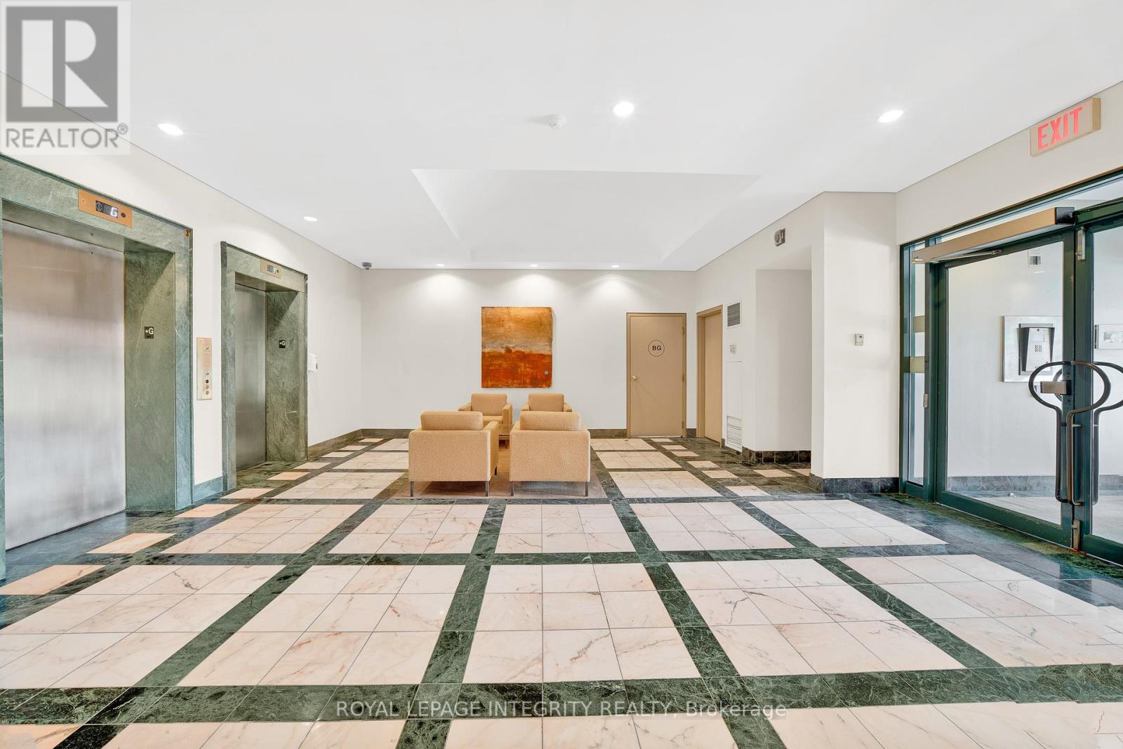 217 - 35 Murray Street, Ottawa, Ontario  K1N 9M5 - Photo 6 - X12368836