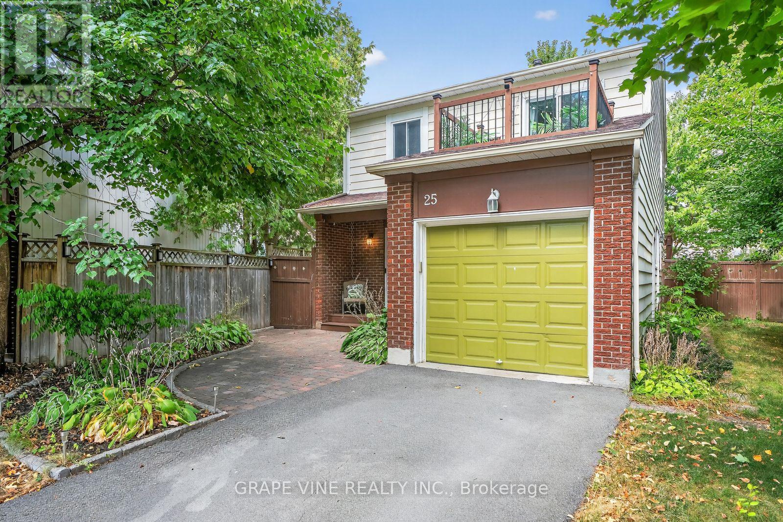25 PACER PLACE, Ottawa, Ontario