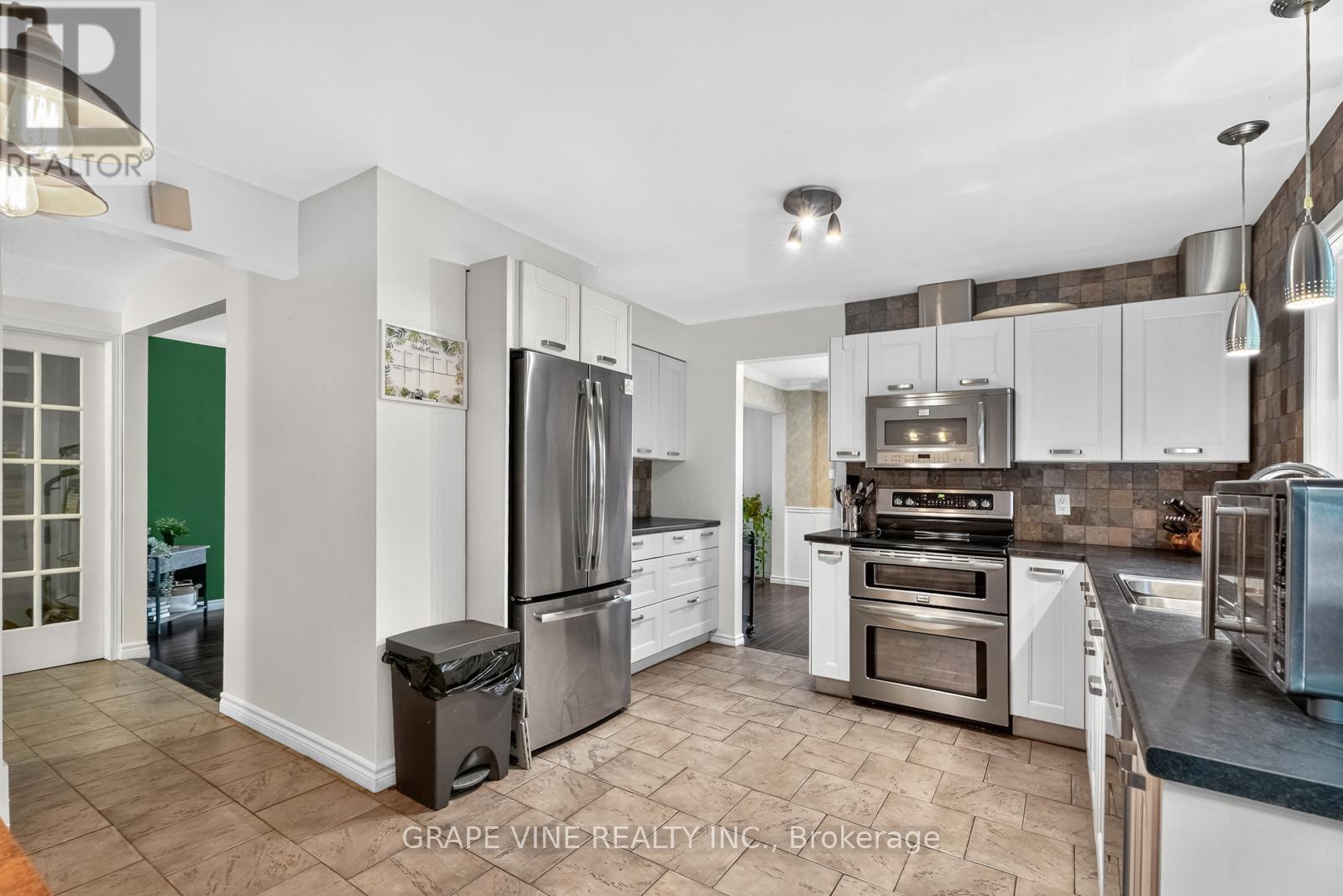25 Pacer Place, Ottawa, Ontario  K2M 1B1 - Photo 14 - X12368898