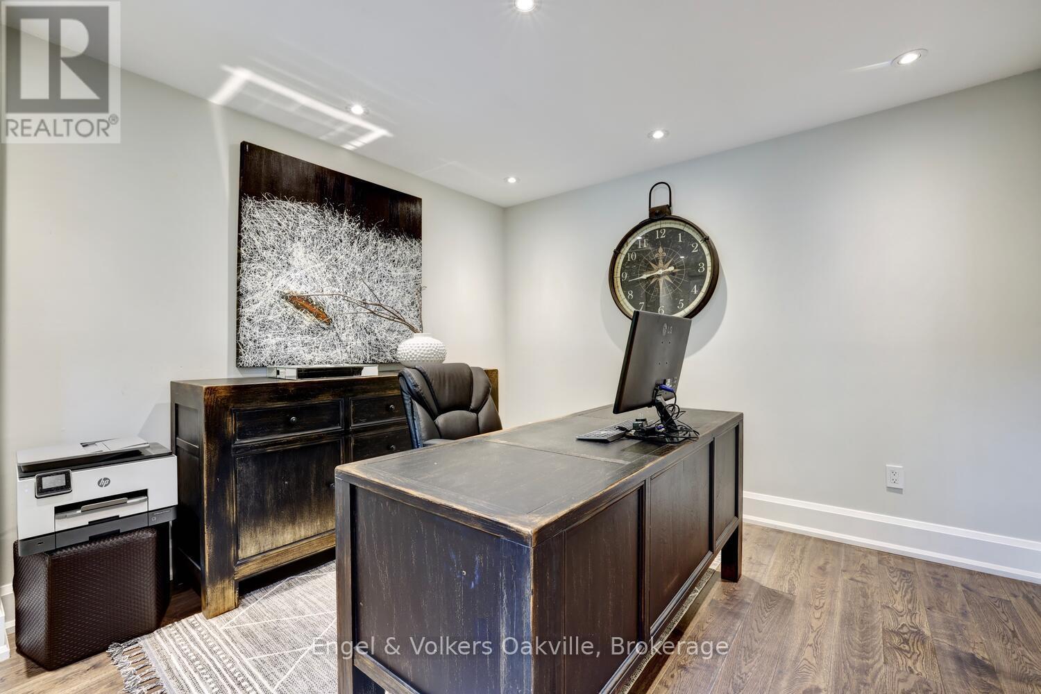 262 Vinova Court, Oakville, Ontario  L6L 5X1 - Photo 21 - W12368831
