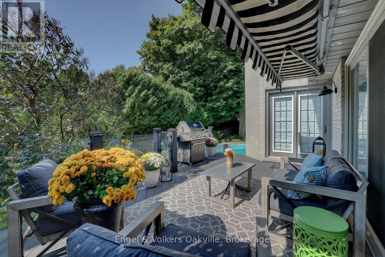 262 Vinova Court, Oakville, Ontario  L6L 5X1 - Photo 47 - W12368831