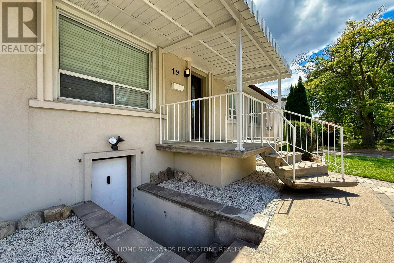 19 Granite Street, Toronto, Ontario  M3H 3K1 - Photo 38 - C12365975