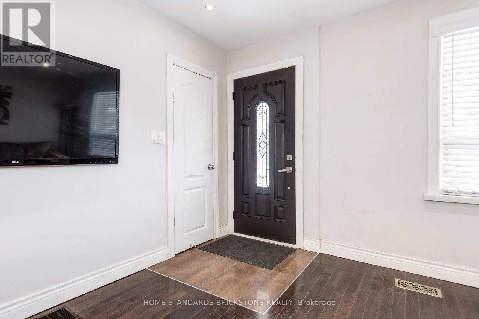 19 Granite Street, Toronto, Ontario  M3H 3K1 - Photo 7 - C12365975