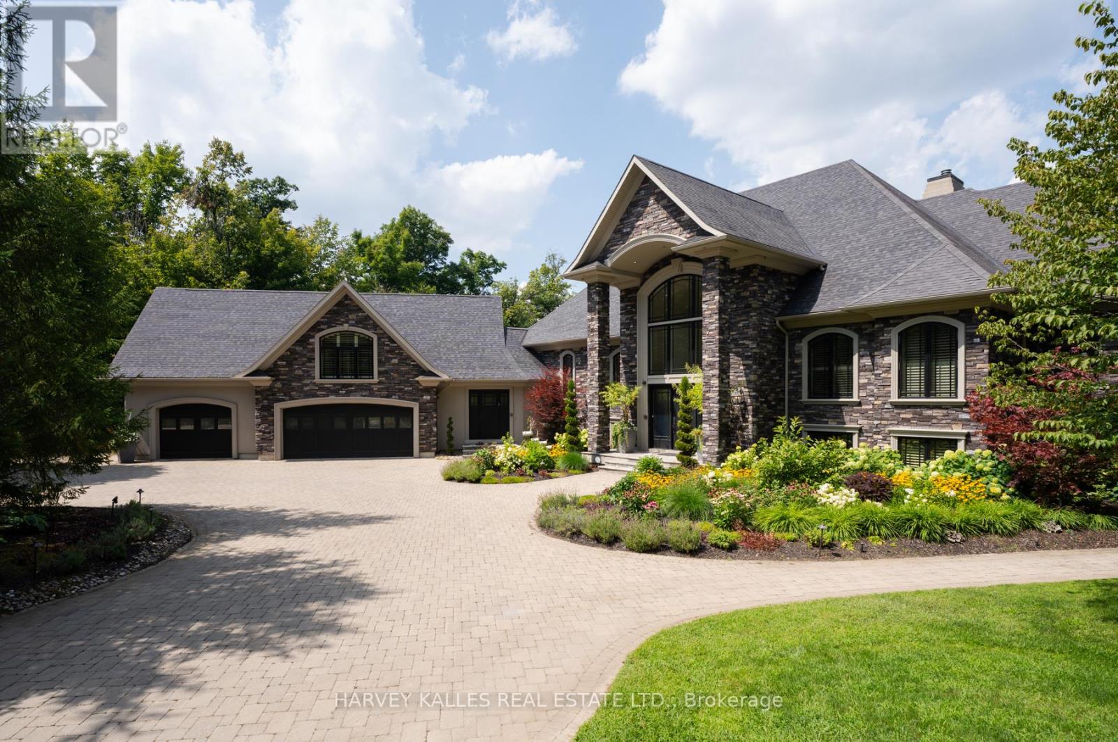1562 Ladywood Way, Innisfil, Ontario  L9S 2T7 - Photo 13 - N12368768